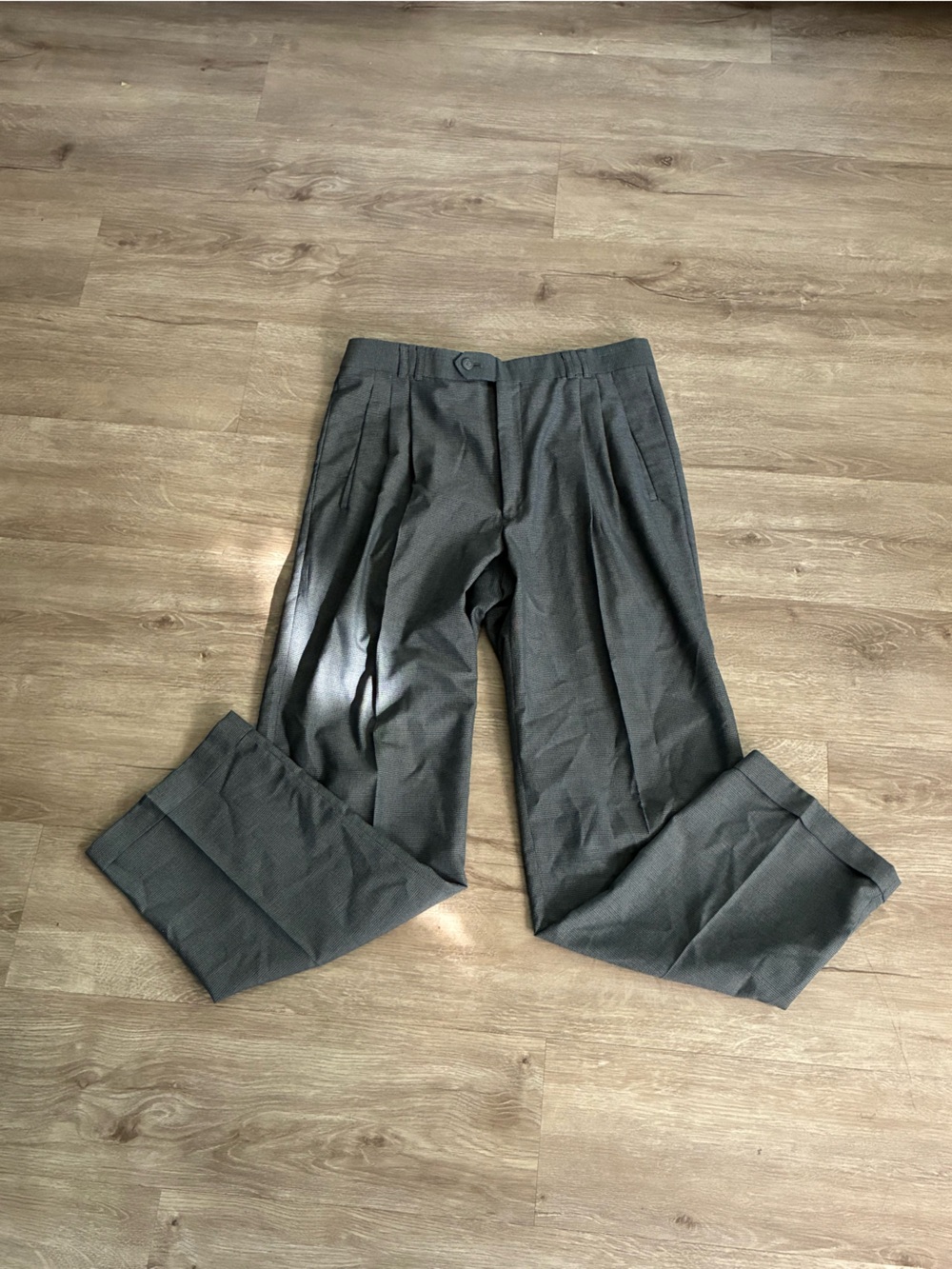Louis Raphael Gray Pleated Men's Dress Pants
